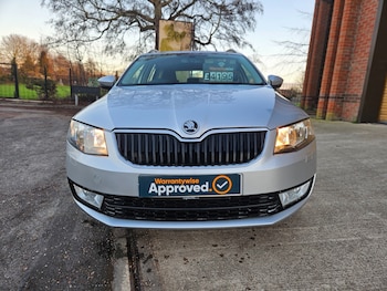 Used Skoda Octavia 2014 for sale - 77088355: Photo