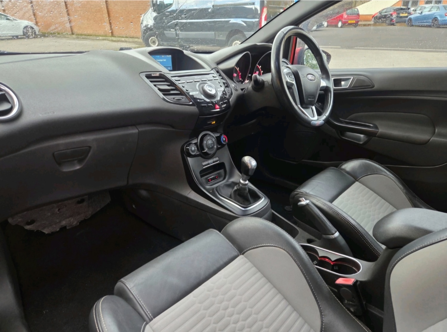 Used Ford Fiesta 2014 for sale - 76882038: Photo 14