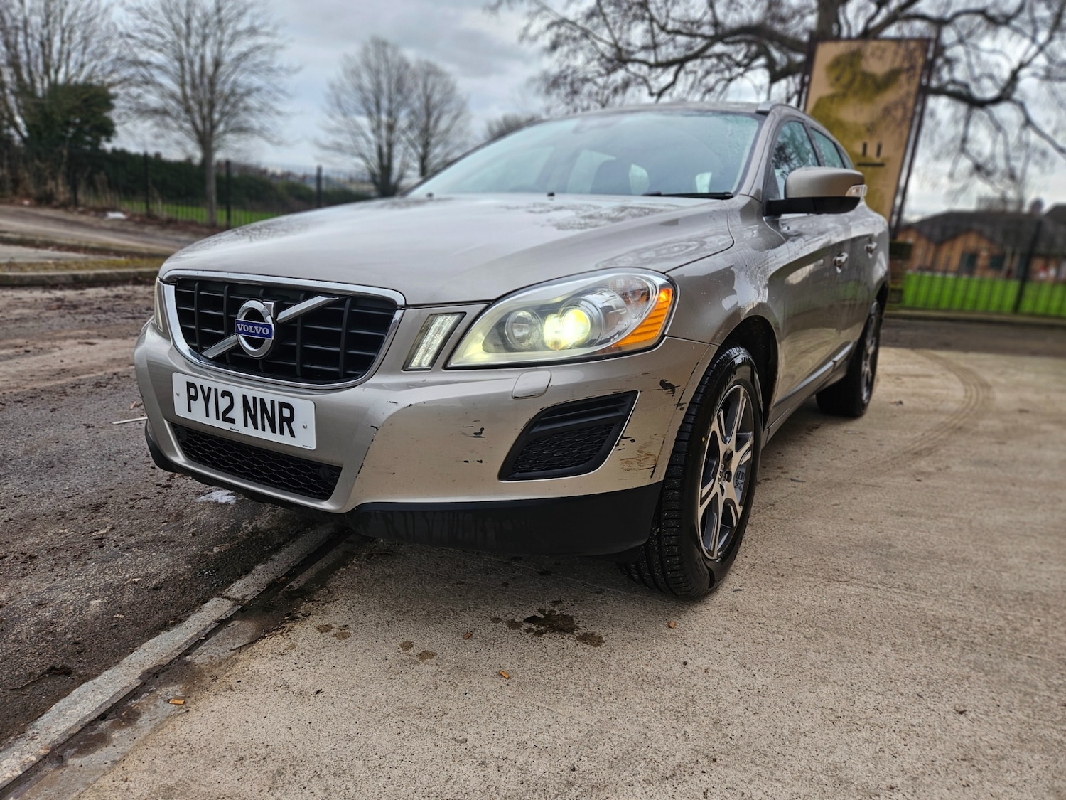 Used Volvo XC60 2012 for sale - 77501873: Photo 3