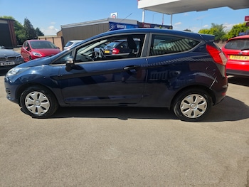Used Ford Fiesta 2014 for sale - 79261240: Photo