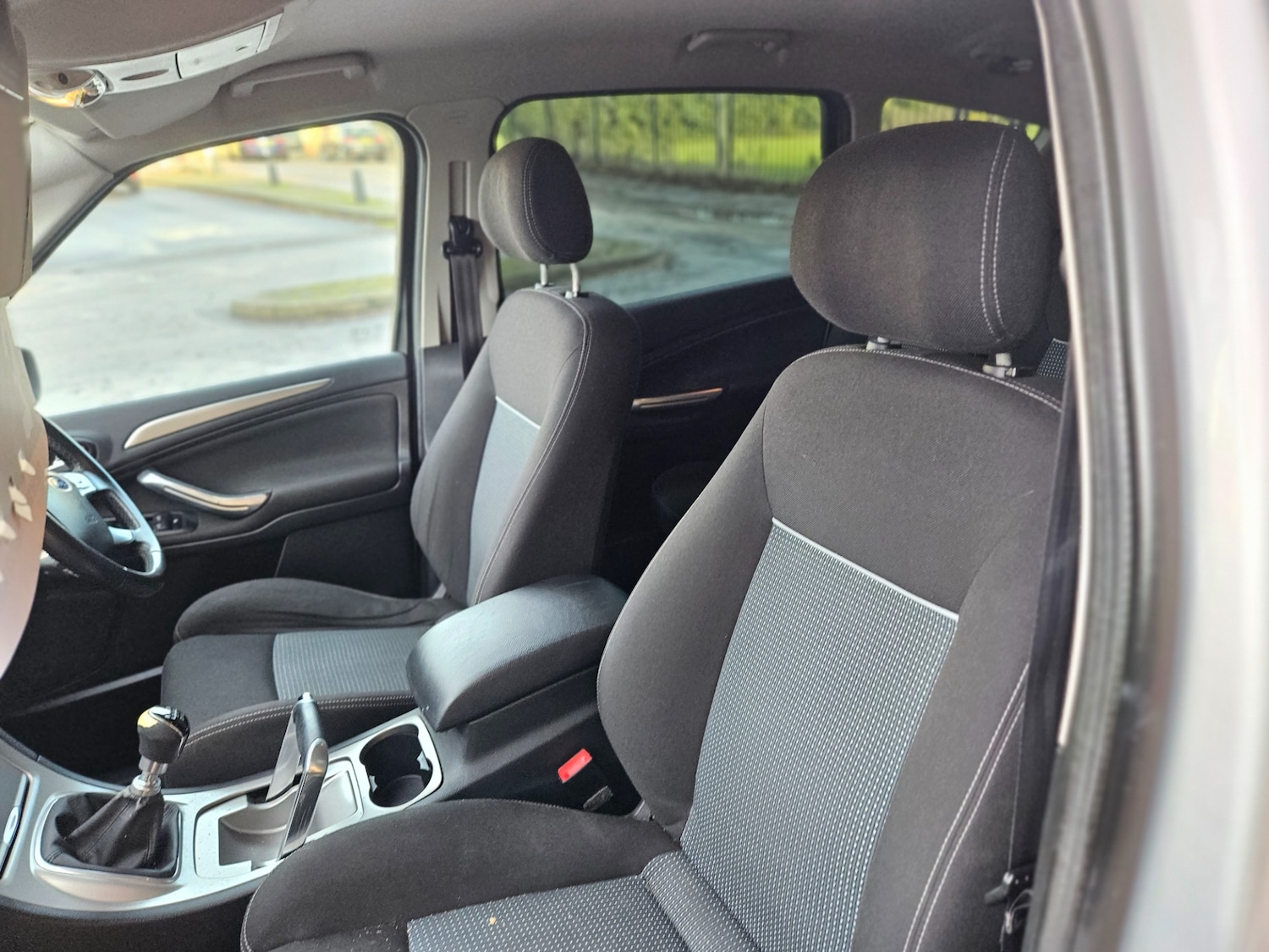 Used Ford S-Max 2011 for sale - 77037064: Photo 12