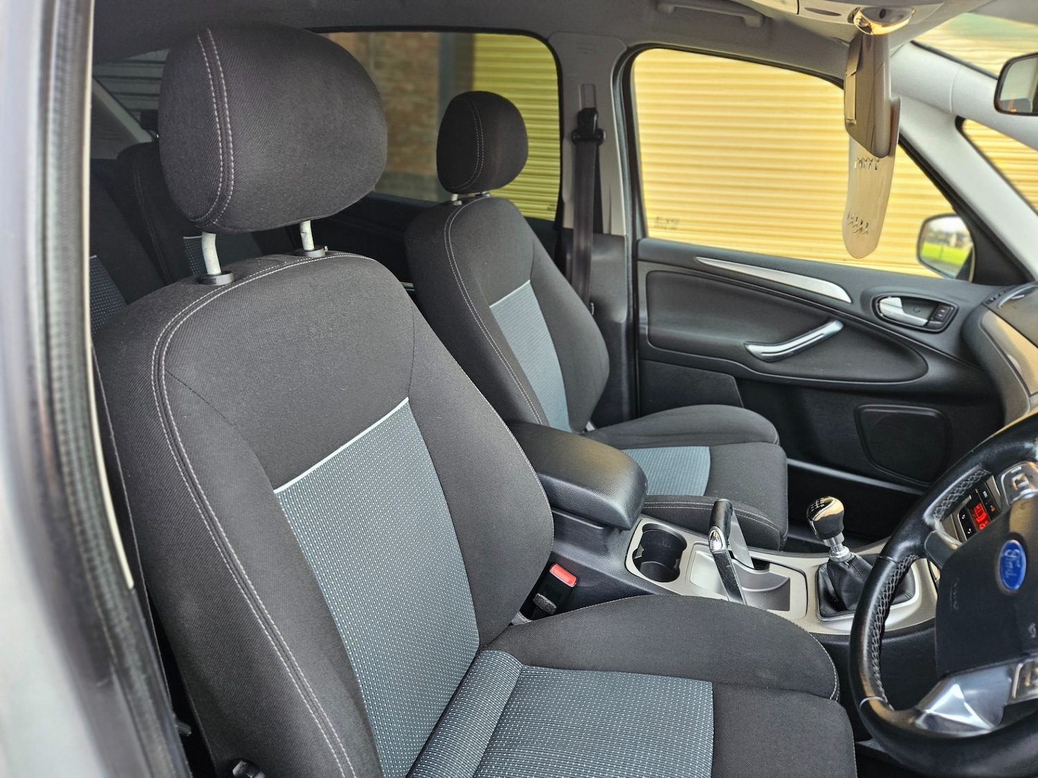 Used Ford S-Max 2011 for sale - 77037064: Photo 8