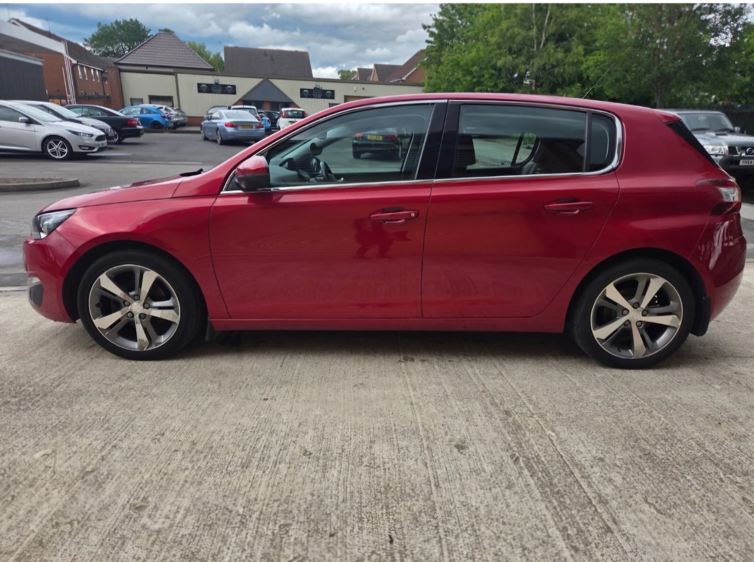 Used Peugeot 308 2014 for sale - 77001252: Photo 4