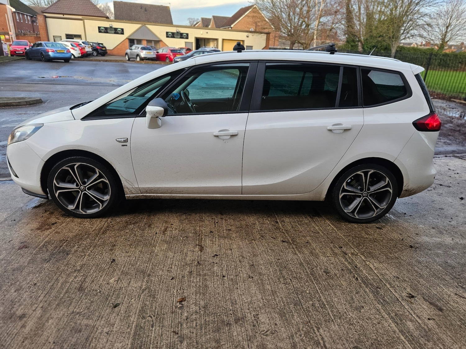 Used Vauxhall Zafira 2013 for sale - 77019983: Photo 4