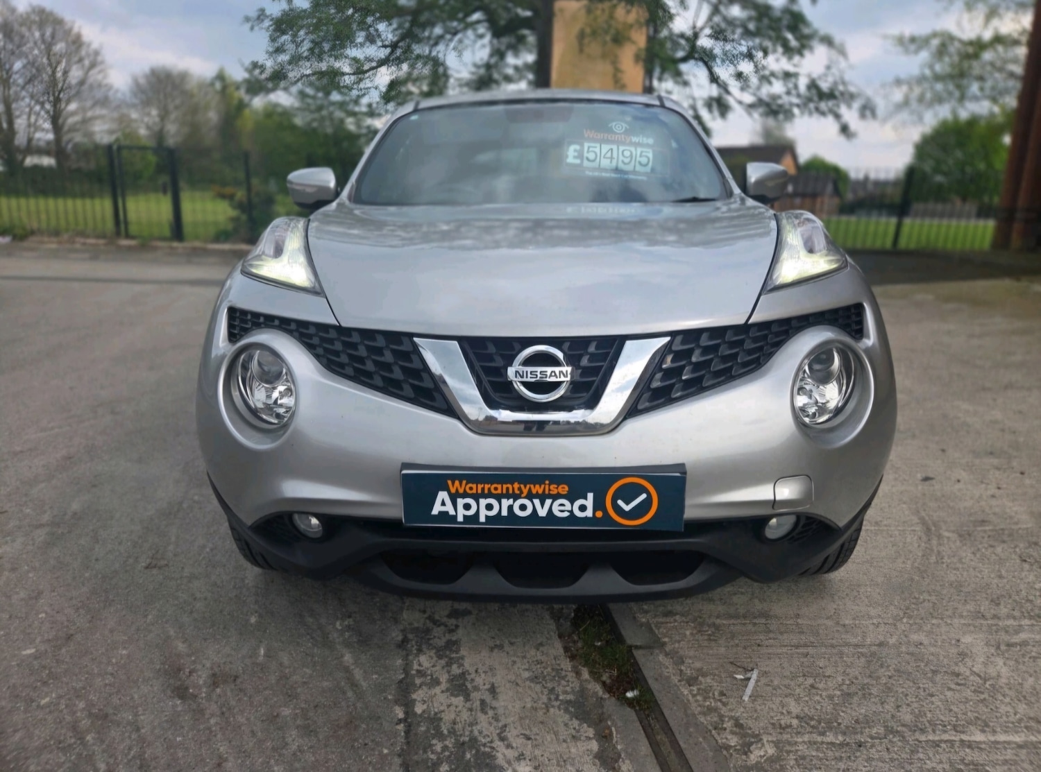 Used Nissan Juke 2014 for sale - 76885148: Photo 2