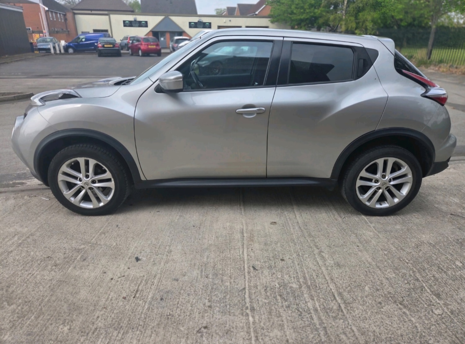 Used Nissan Juke 2014 for sale - 76885148: Photo 4