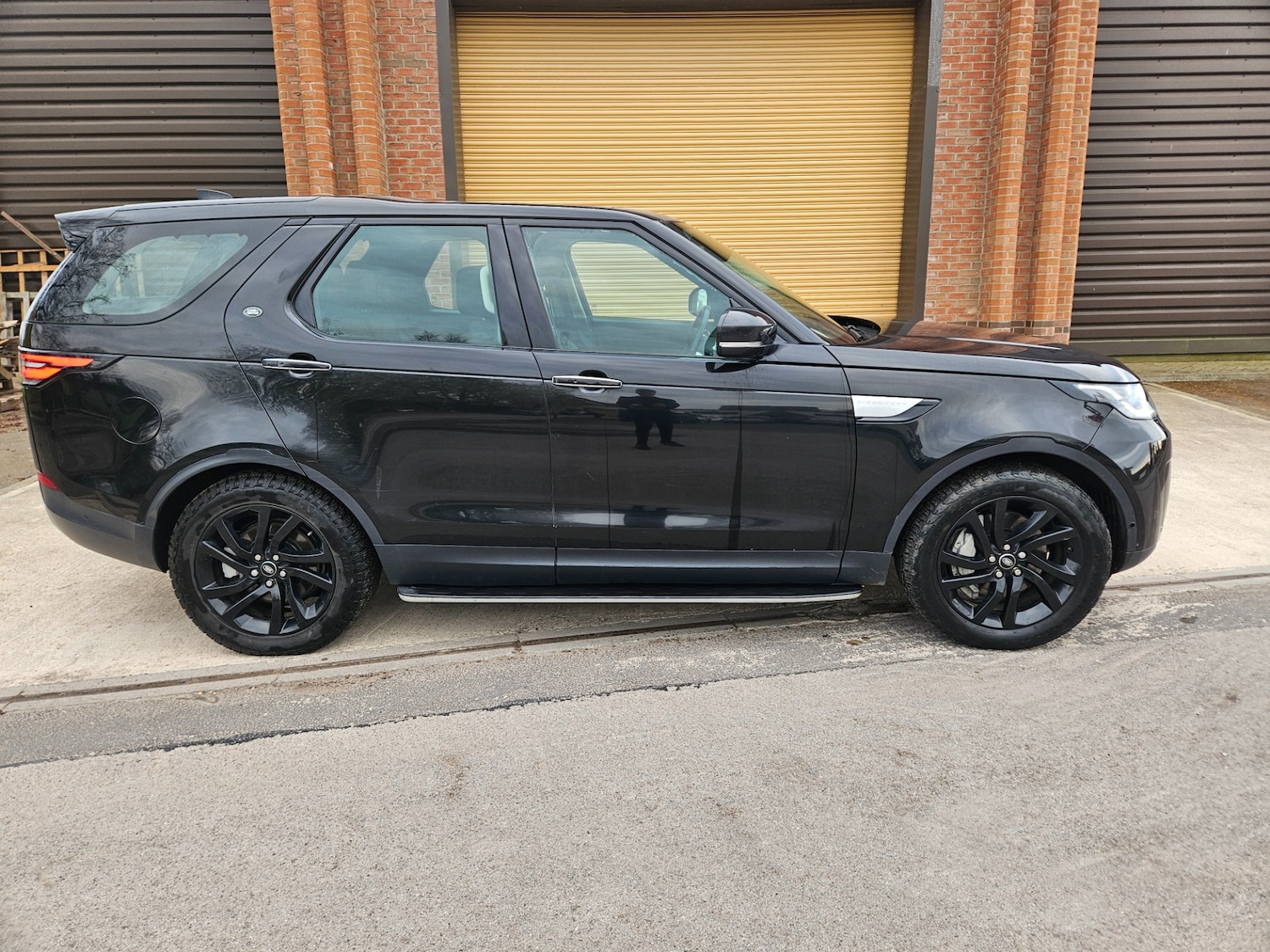 Used Land Rover Discovery 2018 for sale - 78097984: Photo 10