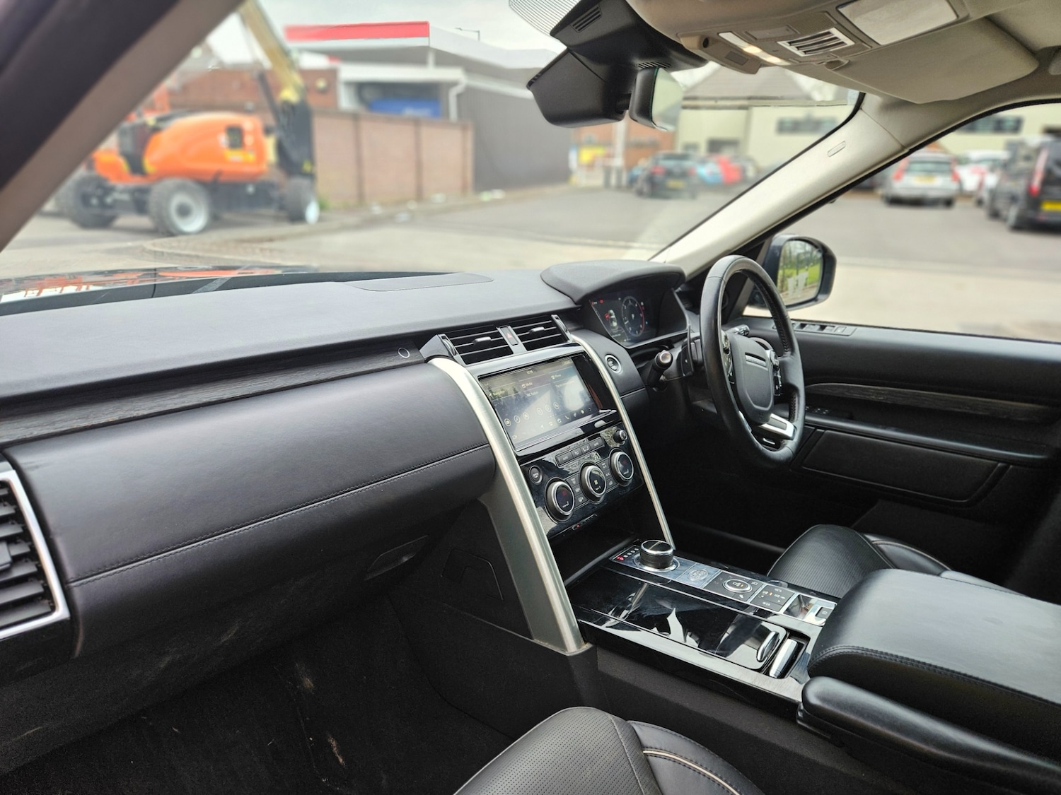 Used Land Rover Discovery 2018 for sale - 78097984: Photo 13