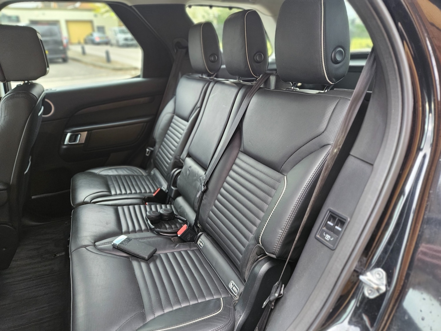 Used Land Rover Discovery 2018 for sale - 78097984: Photo 16