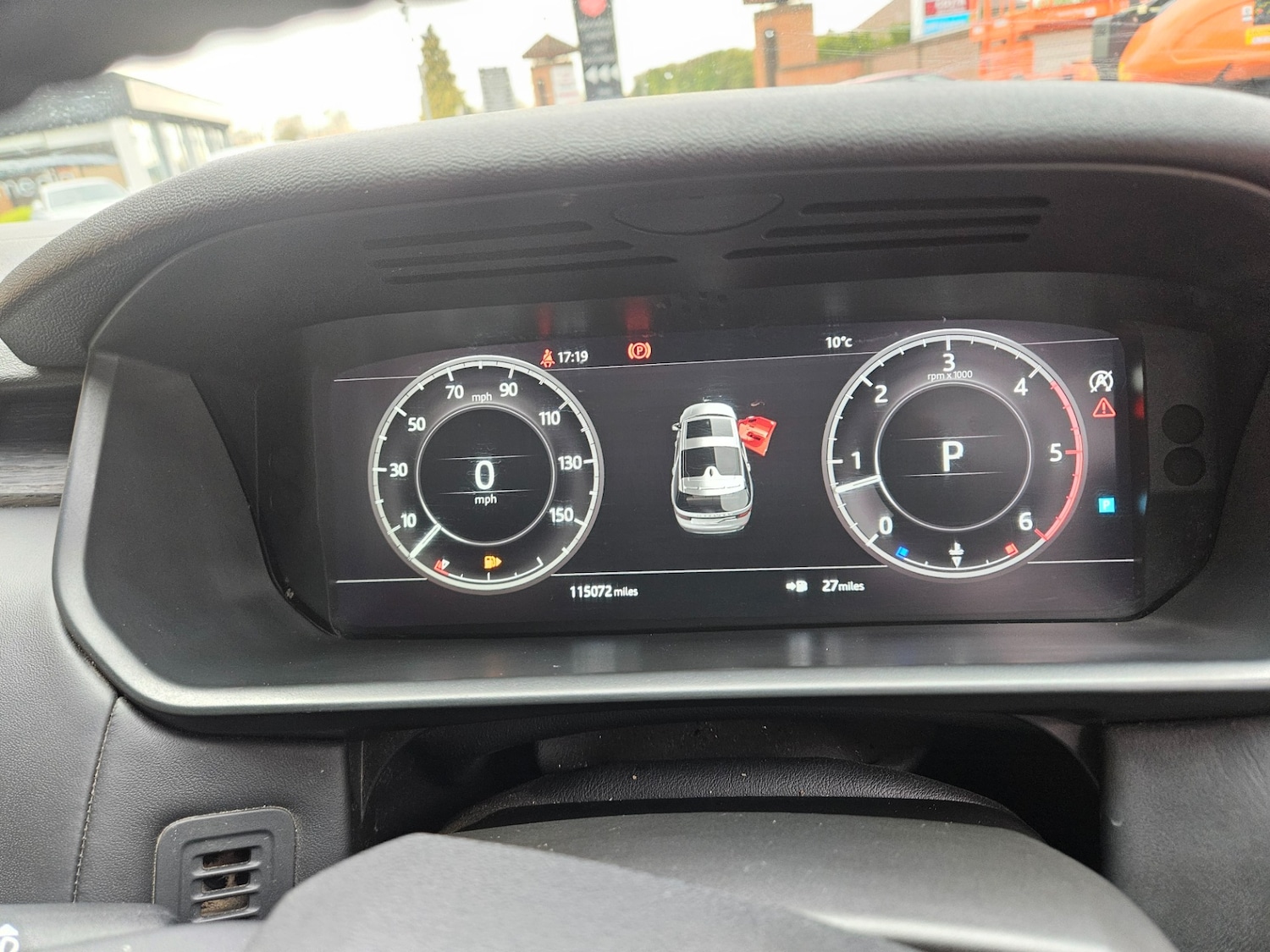 Used Land Rover Discovery 2018 for sale - 78097984: Photo 18