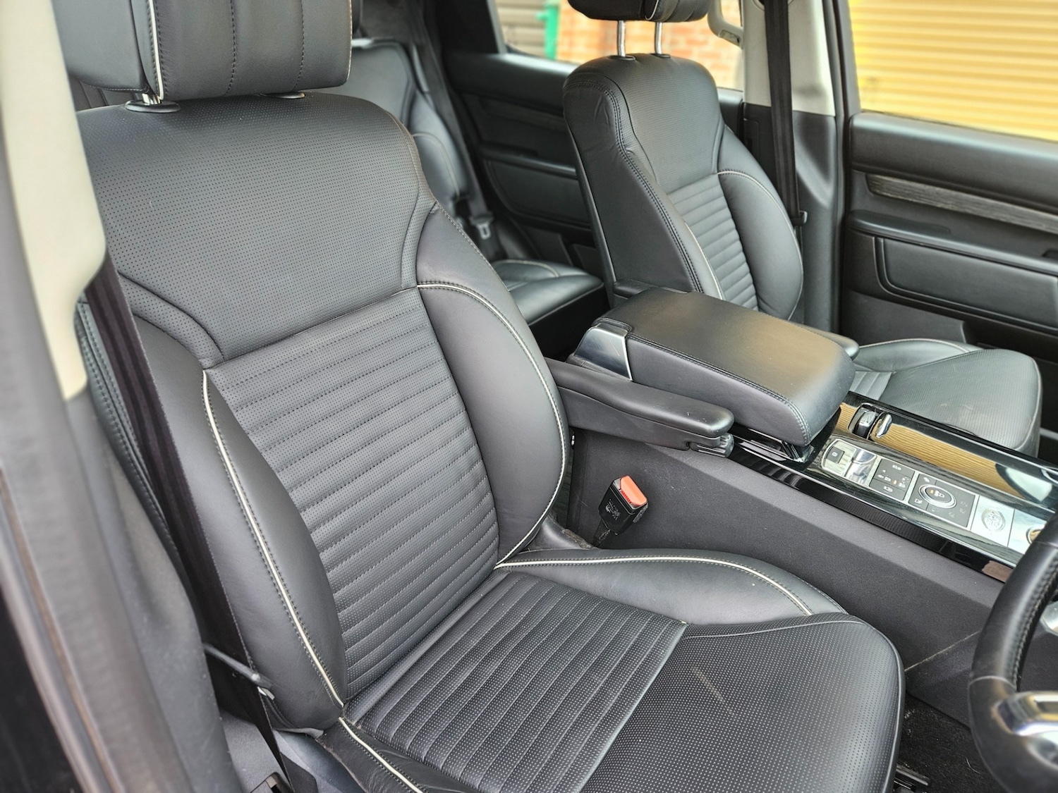 Used Land Rover Discovery 2018 for sale - 78097984: Photo 19