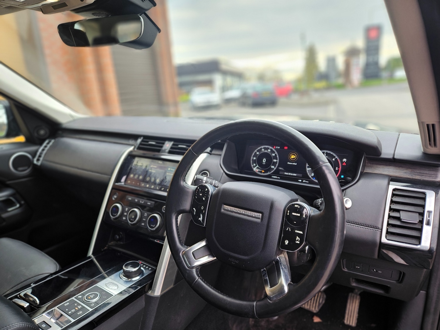 Used Land Rover Discovery 2018 for sale - 78097984: Photo 20