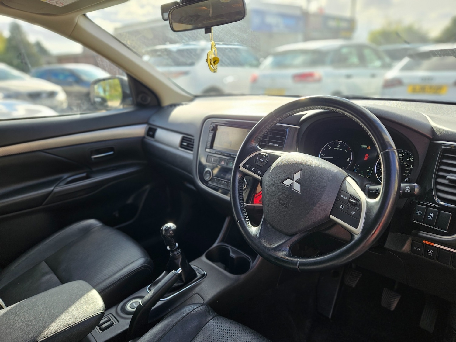 Used Mitsubishi Outlander 2015 for sale - 78213906: Photo 11