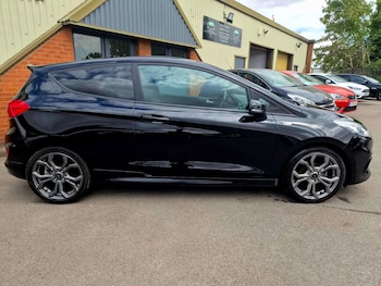 Used Ford Fiesta 2018 for sale - 79386579: Photo