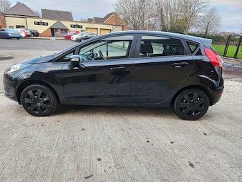 Used Ford Fiesta 2013 for sale - 77051616: Photo