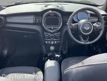 Used MINI Convertible 2019 for sale - 78204674: Photo