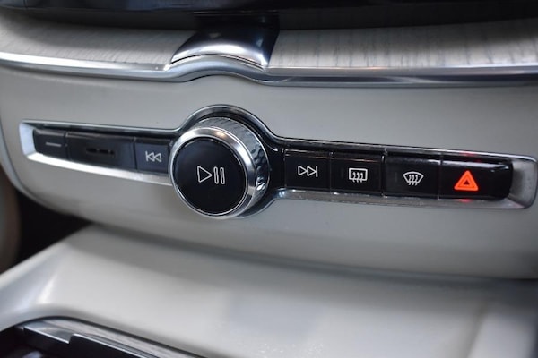 Used Volvo XC60 2022 for sale - 76227798: Photo 27