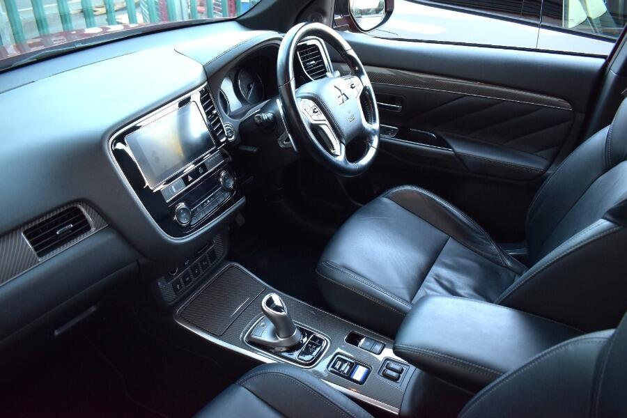 Used Mitsubishi Outlander 2018 for sale - 76371146: Photo 2