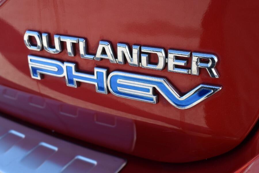 Used Mitsubishi Outlander 2018 for sale - 76371146: Photo 43