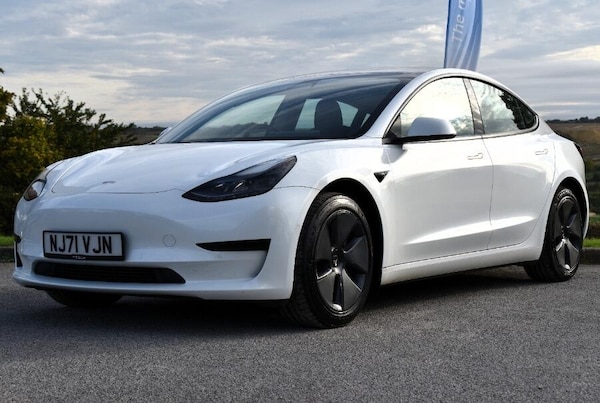 Used Tesla Model 3 2021 for sale - 76200379: Photo 18
