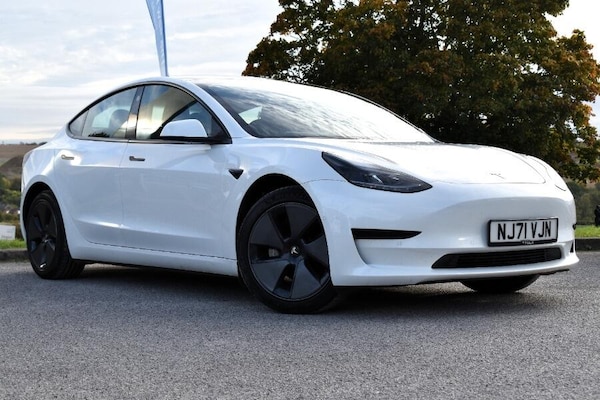 Used Tesla Model 3 2021 for sale - 76200379: Photo 1