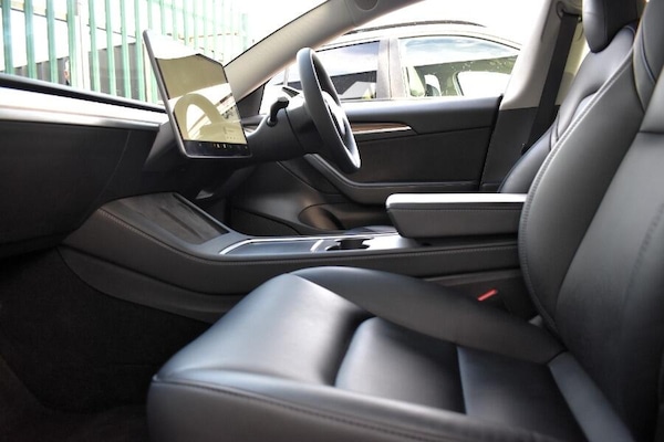 Used Tesla Model 3 2021 for sale - 76200379: Photo 22