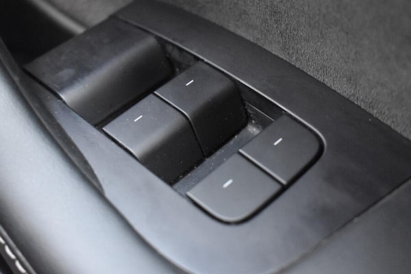 Used Tesla Model 3 2021 for sale - 76200379: Photo 30