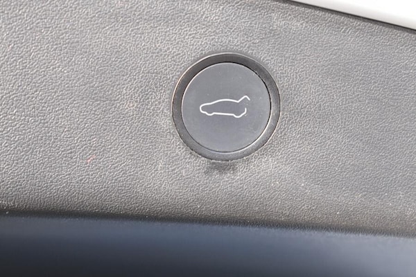 Used Tesla Model 3 2021 for sale - 76200379: Photo 31
