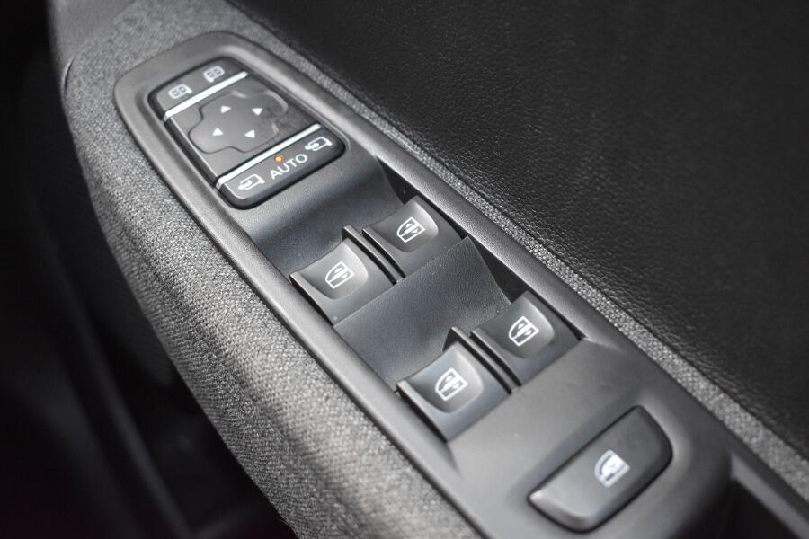 Used Renault Zoe 2022 for sale - 76537761: Photo 39