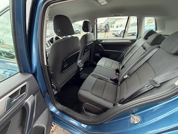Used Volkswagen Golf SV 2016 for sale - 78632186: Photo