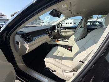 Used Volvo XC60 2021 for sale - 79245403: Photo