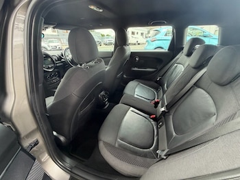 Used MINI Clubman 2018 for sale - 79000960: Photo