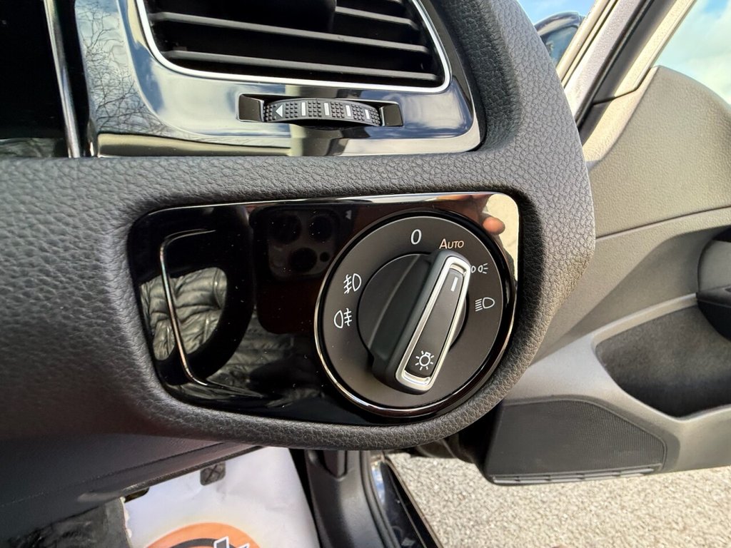 Used Volkswagen Golf 2018 for sale - 78082191: Photo 31