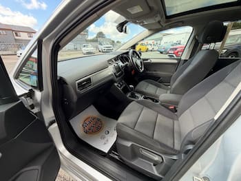 Used Volkswagen Touran 2016 for sale - 79738766: Photo