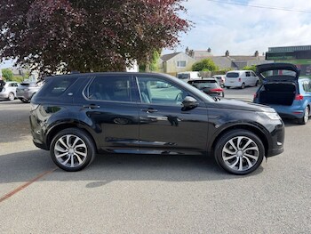 Used Land Rover Discovery Sport 2023 for sale - 78682281: Photo