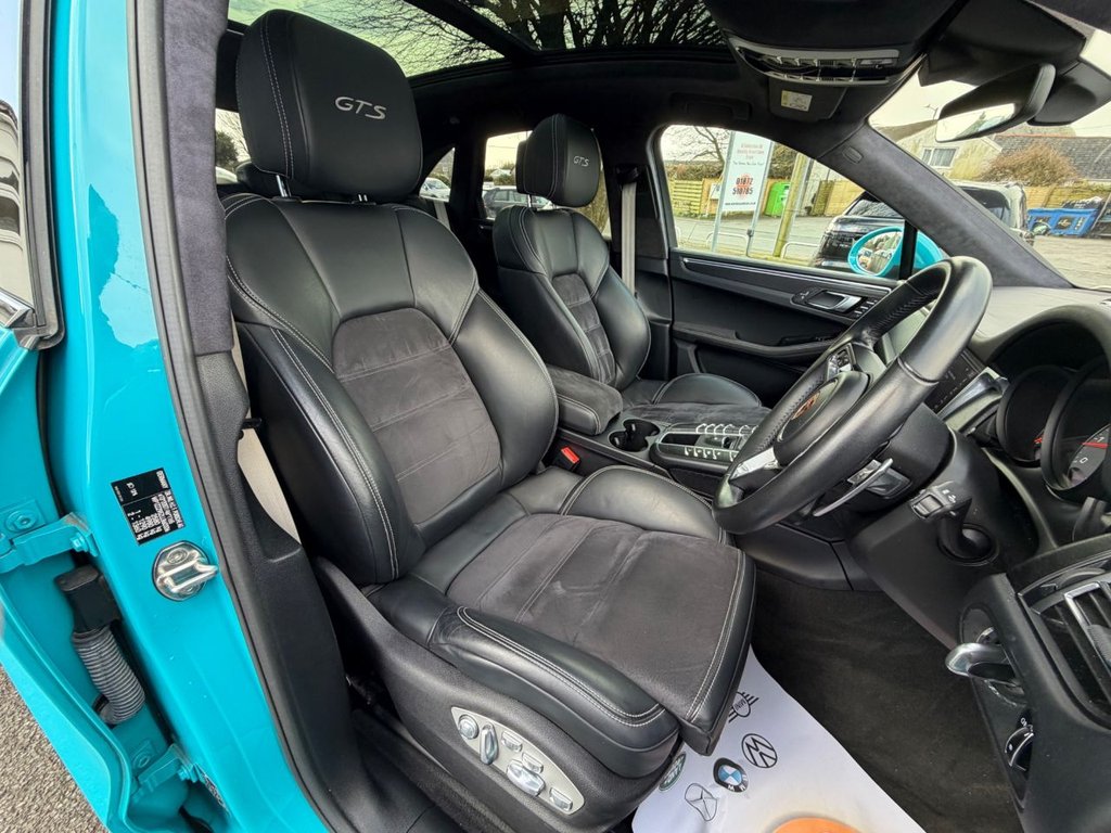 Used Porsche Macan 2020 for sale - 78082531: Photo 18