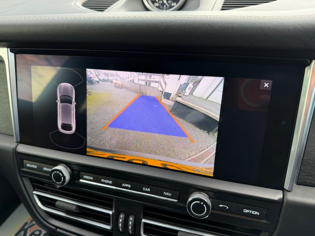 Used Porsche Macan 2020 for sale - 78082531: Photo 26