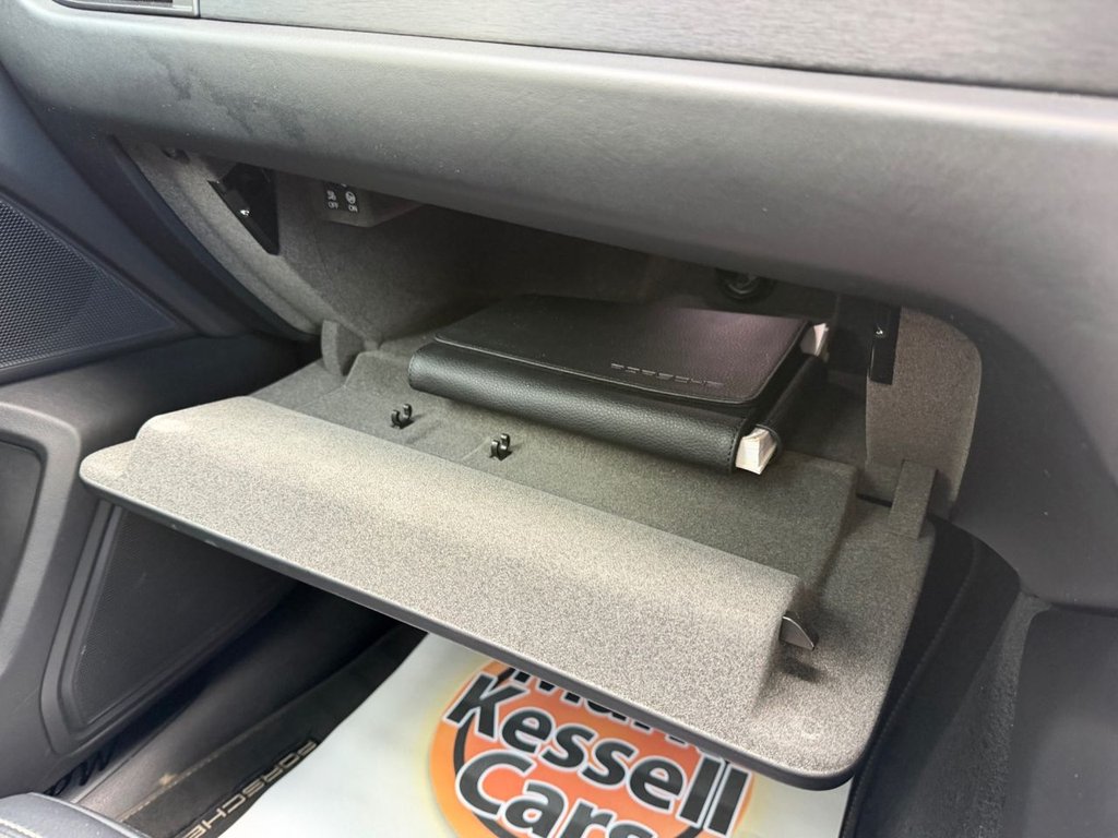 Used Porsche Macan 2020 for sale - 78082531: Photo 34