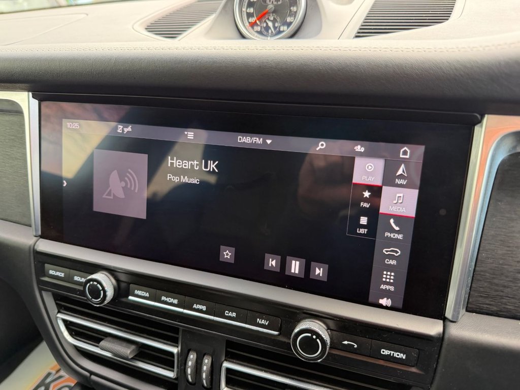 Used Porsche Macan 2020 for sale - 78082531: Photo 37