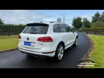 Used Volkswagen Touareg 2015 for sale - 74876216: Photo