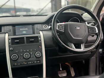 Used Land Rover Discovery Sport 2015 for sale - 77530654: Photo