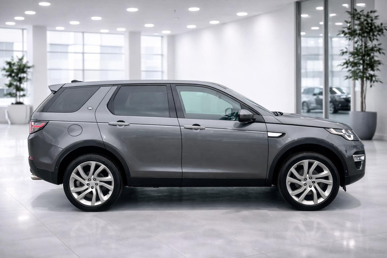 Used Land Rover Discovery Sport 2015 for sale - 77530654: Photo 7