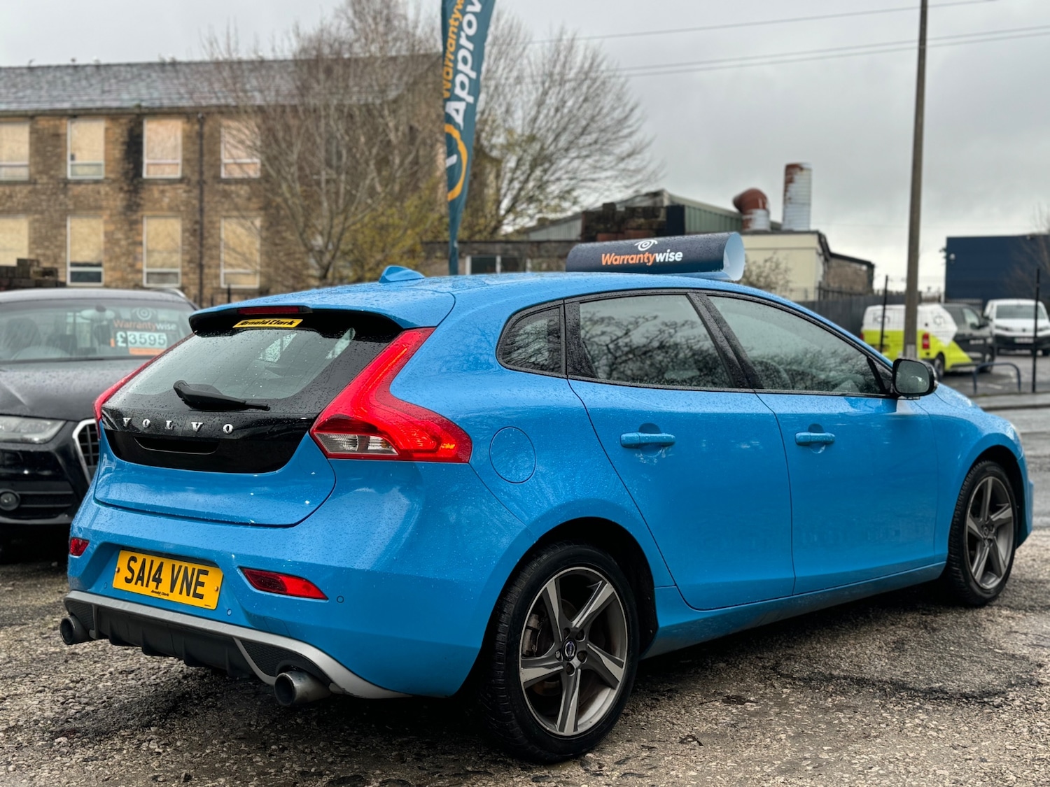 Used Volvo V40 2014 for sale - 77530649: Photo 15