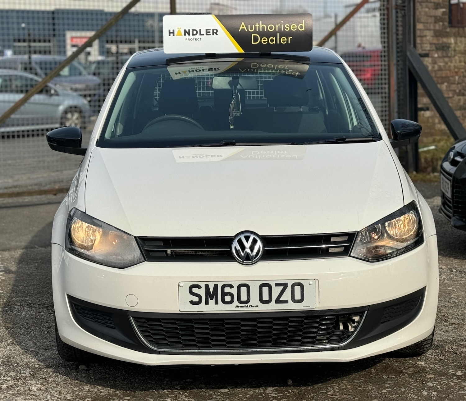 Used Volkswagen Polo 2010 for sale - 77767006: Photo 2