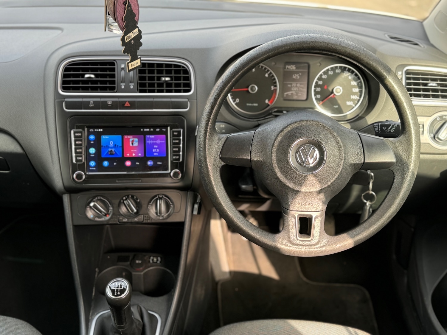 Used Volkswagen Polo 2010 for sale - 77767006: Photo 4