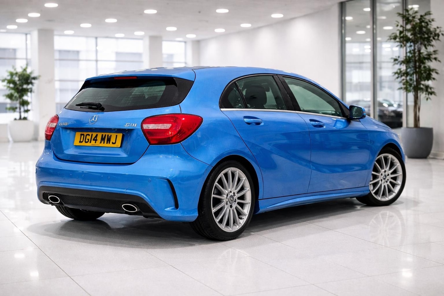 Used Mercedes-Benz A-Class 2014 for sale - 77530636: Photo 2