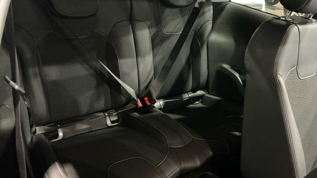 Used Vauxhall ADAM 2017 for sale - 77898940: Photo 20