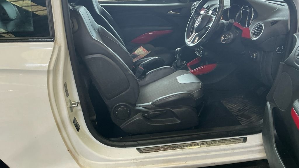 Used Vauxhall ADAM 2014 for sale - 76546948: Photo 9