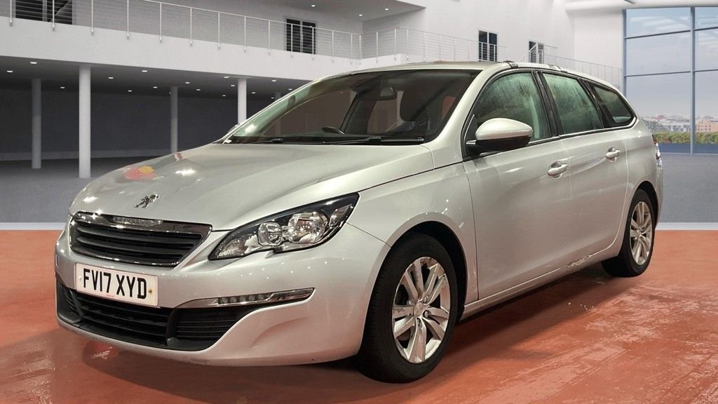 Used Peugeot 308 2017 for sale - 76745077: Photo 2