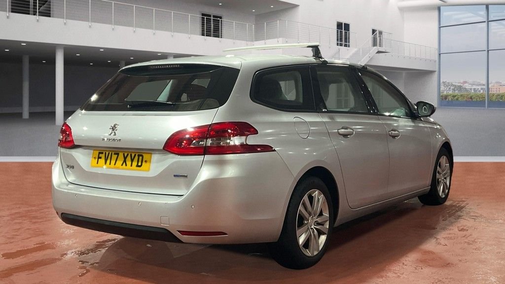 Used Peugeot 308 2017 for sale - 76745077: Photo 4